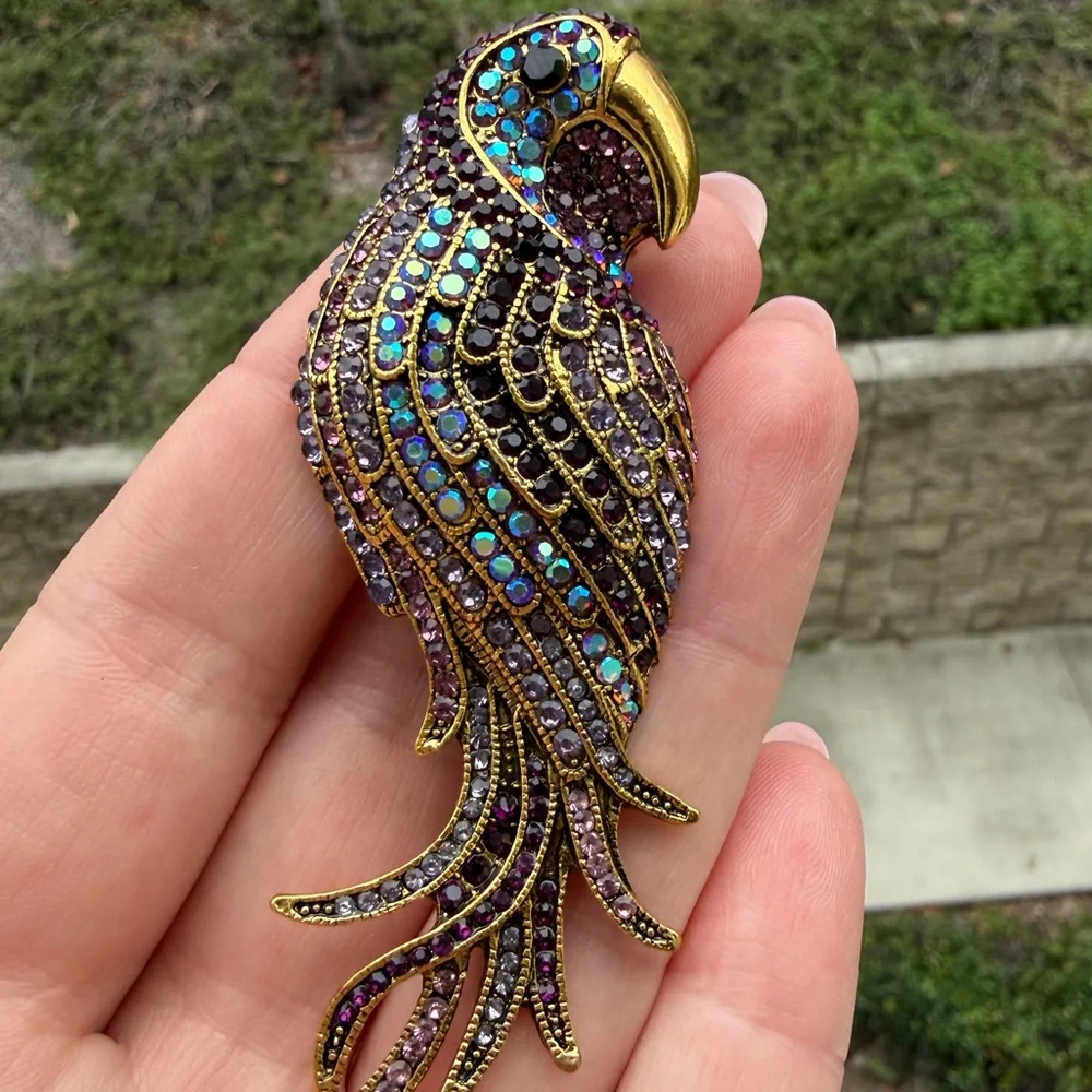 Parrot Crystal Brooch / Pendant – Gold Tone Multicolor Rhinestone Bird